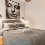 Tempus Te Aparts With Balcony 아파트