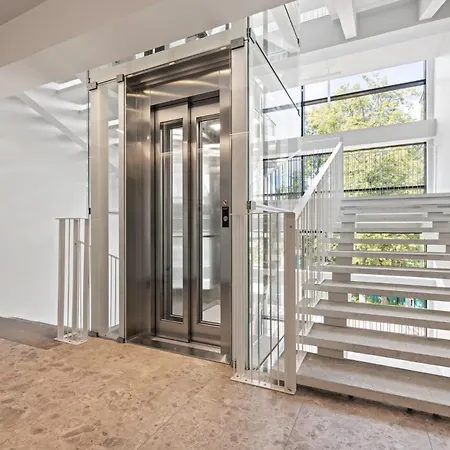 Tempus Te Aparts With Balcony