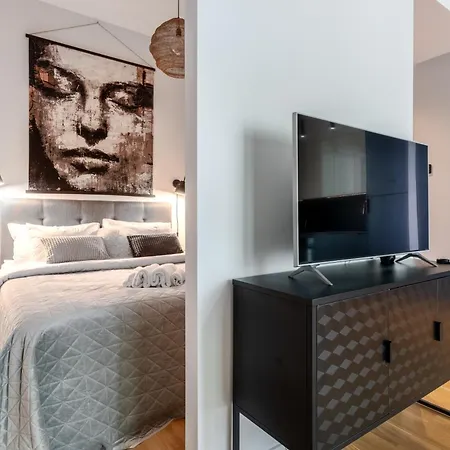 Apartment Tempus Te Aparts With Balcony