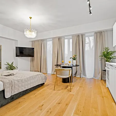 Tempus Te Aparts With Balcony Apartment *